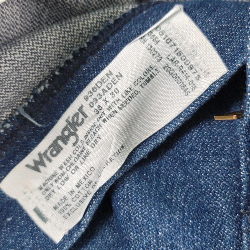 Wrangler Jeans Men 36x30 Blue Excellent Cowboy Cut Slim Fit 936DEN Mint